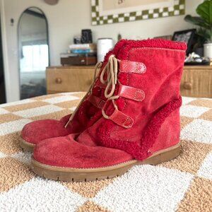 GAP RED LACE UP WINTER BOOTS WOMENS FURRY SIZE 7.5